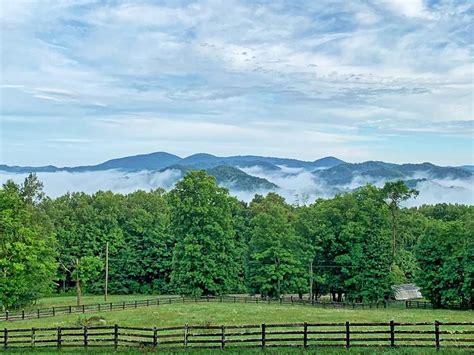 Ashe county vacation rentals  Here at 4 Seasons Vacation Rentals, we specialize in vacation rentals in the West Jefferson, Jefferson, Fleetwood, Todd, Crumpler and Boone, NC and the surrounding areas